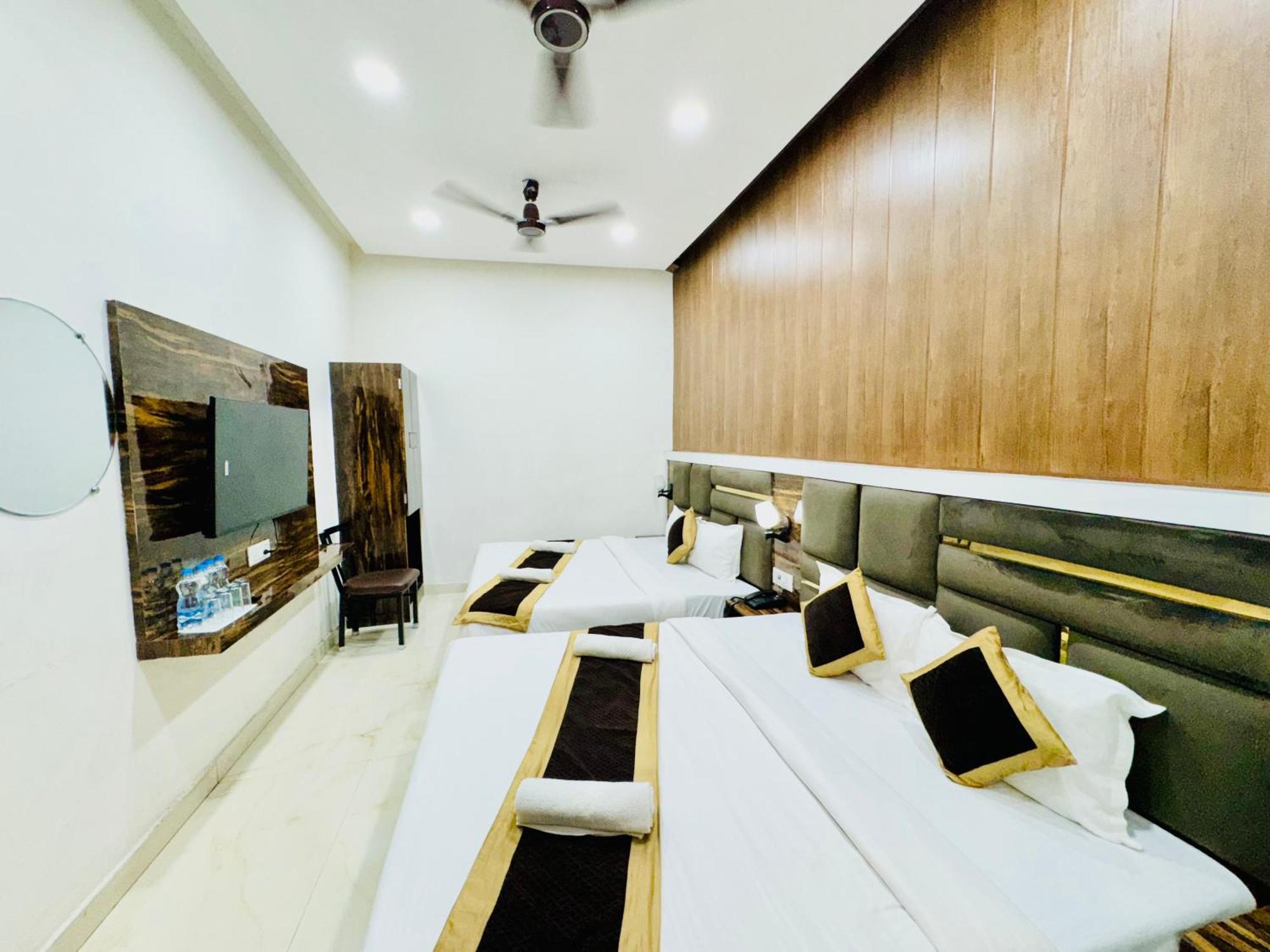 Hotel Gs Amritsar 200 Mtr From Golden Temple 外观 照片